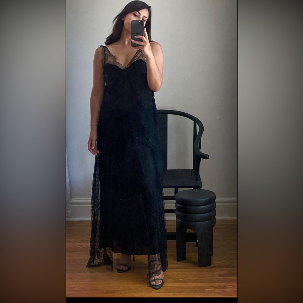 KHAITE Long Evening Dress in black. - Picture 7 of 10